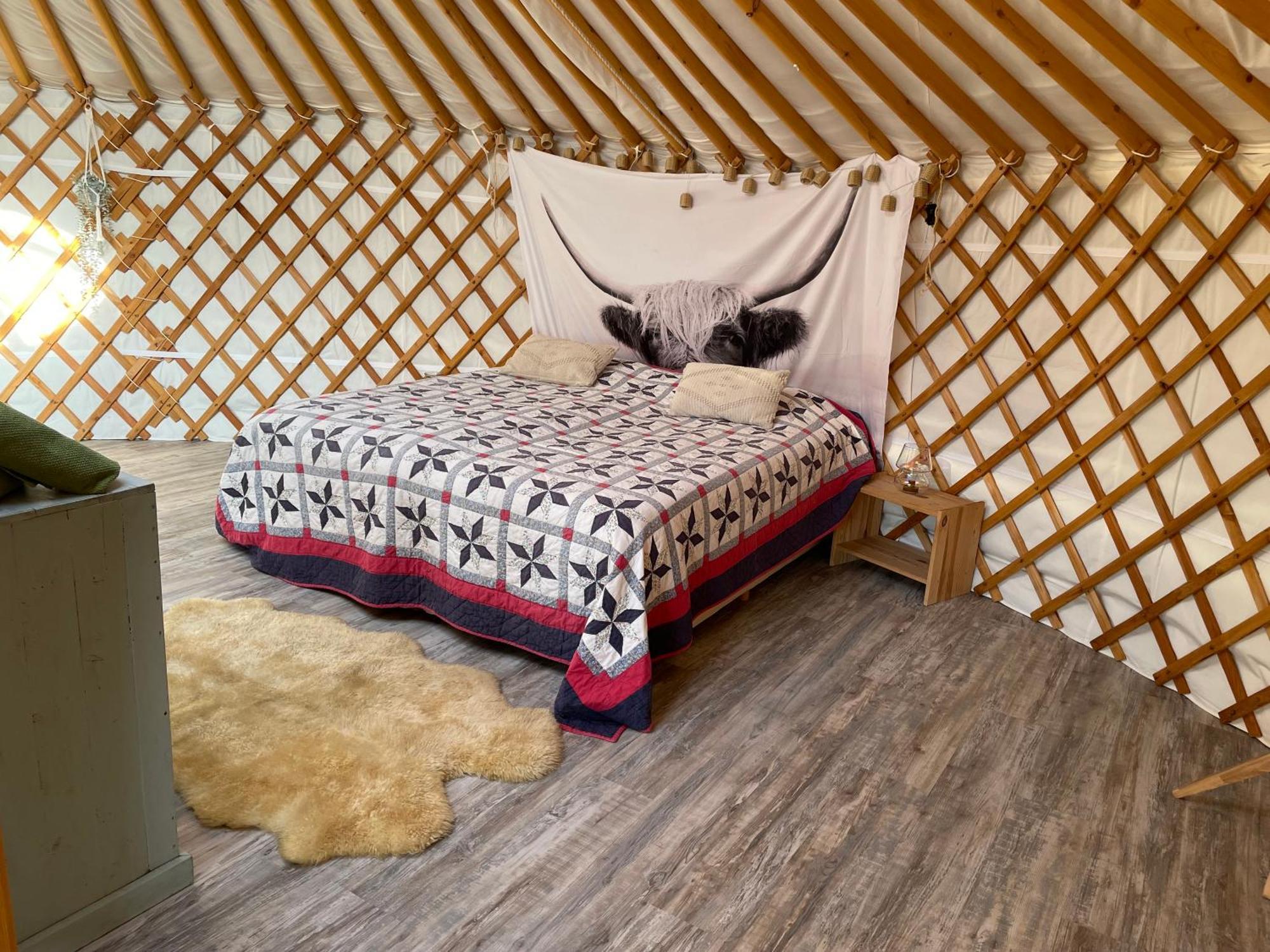 Готель Luxe Yurt Каудекерке Екстер'єр фото